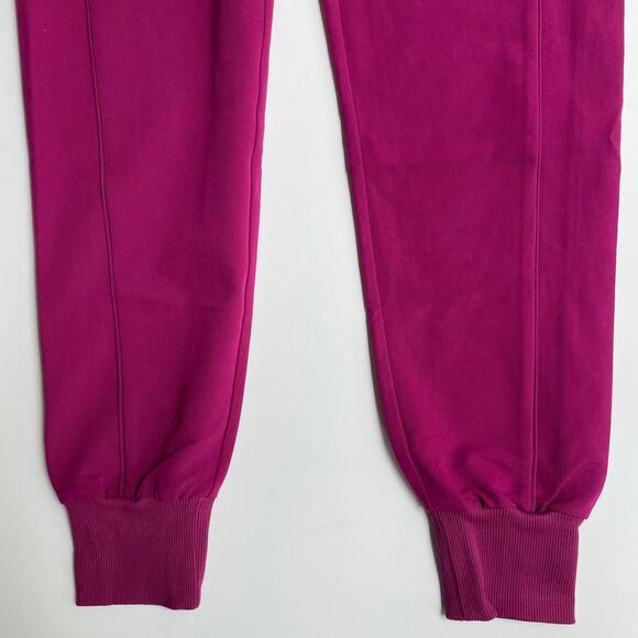 FIGS Boston Slim Jogger Scrub Pants Maroon Purple Size XXS NEW - Picture 3 of 7